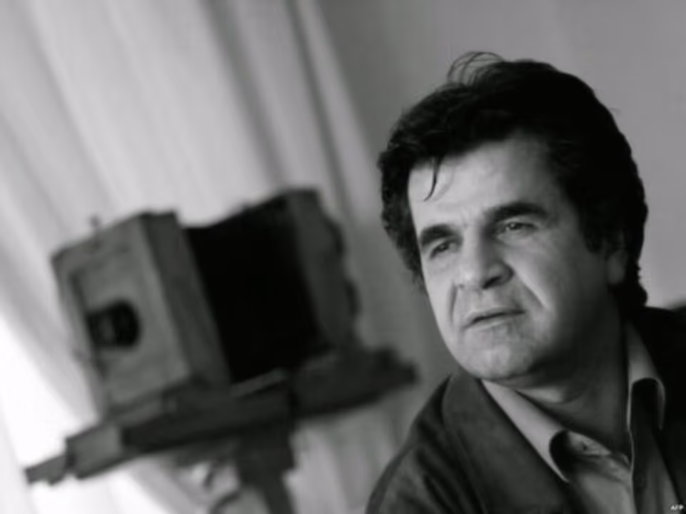 Irã mantém sentença de prisão contra Jafar Panahi
