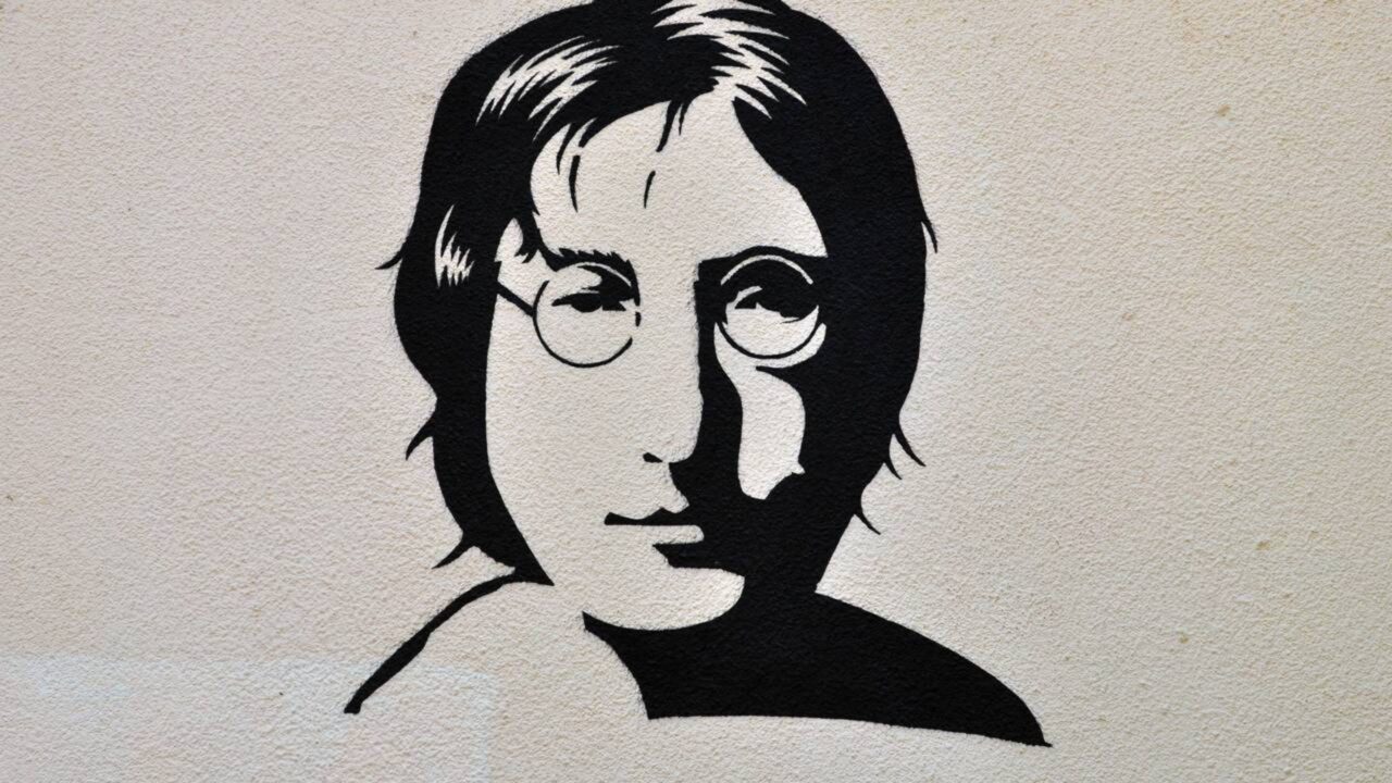 John Lennon: “A vida é aquilo que acontece enquanto estamos ocupados fazendo outros planos”
