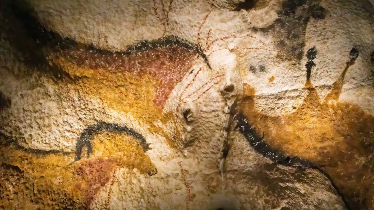 A caverna francesa descoberta por adolescentes que revelou pinturas pré-históricas capazes de mudar a história da arte humana