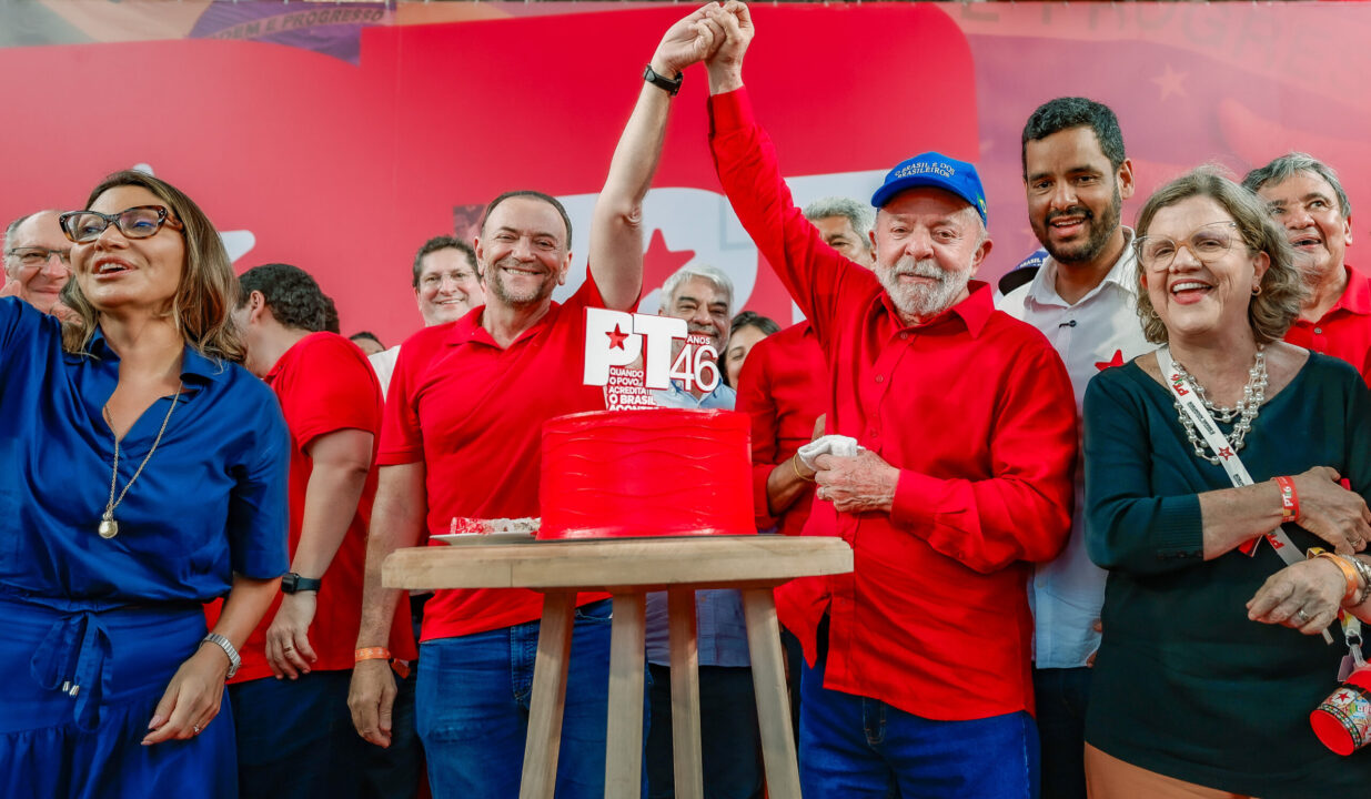 Roberto Reis na Crusoé: O partido que parou no tempo