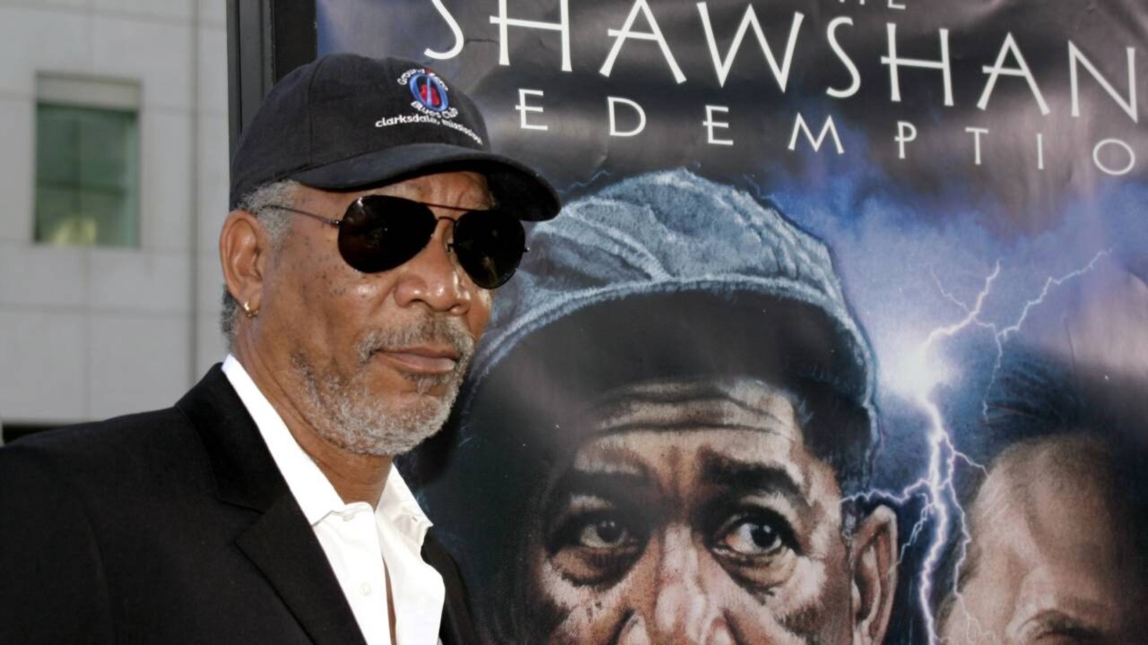 88 anos, 130 filmes, 1 Oscar: ele é um dos maiores atores de Hollywood e já fez 6 filmes com Michael Caine
