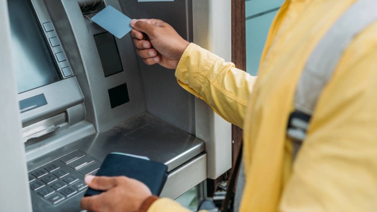 Não imprima o recibo do caixa eletrônico. Aqui está a opção certa para evitar erros (caros)