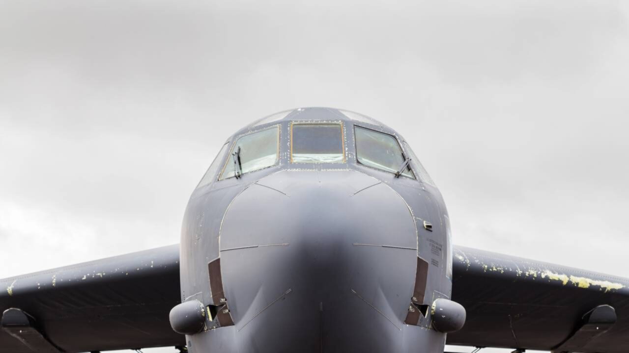 Para o New START, a Força Aérea dos EUA está preparada para equipar todos os seus bombardeiros B-52H com capacidade nuclear