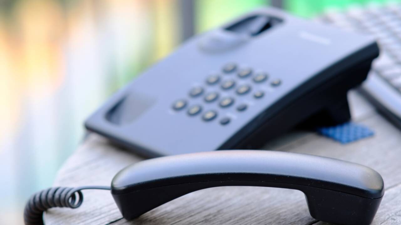Por isso você ainda precisa de telefone fixo em casa – sem brincadeira