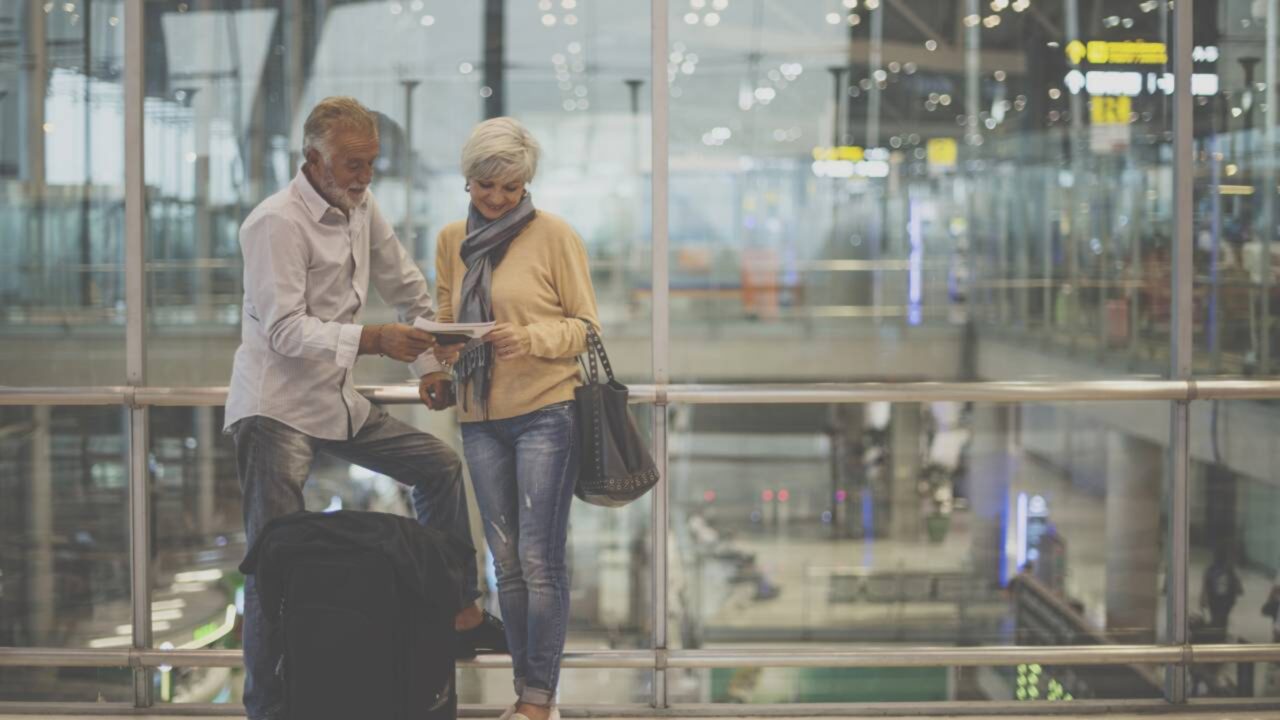 Quem completar 60 anos em 2026 pode se preparar para as novas regras dos aeroportos antes de começar sua viagem