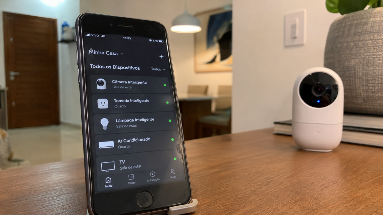 O celular velho que continua em uso pode virar ponto fraco da casa sem ninguém perceber