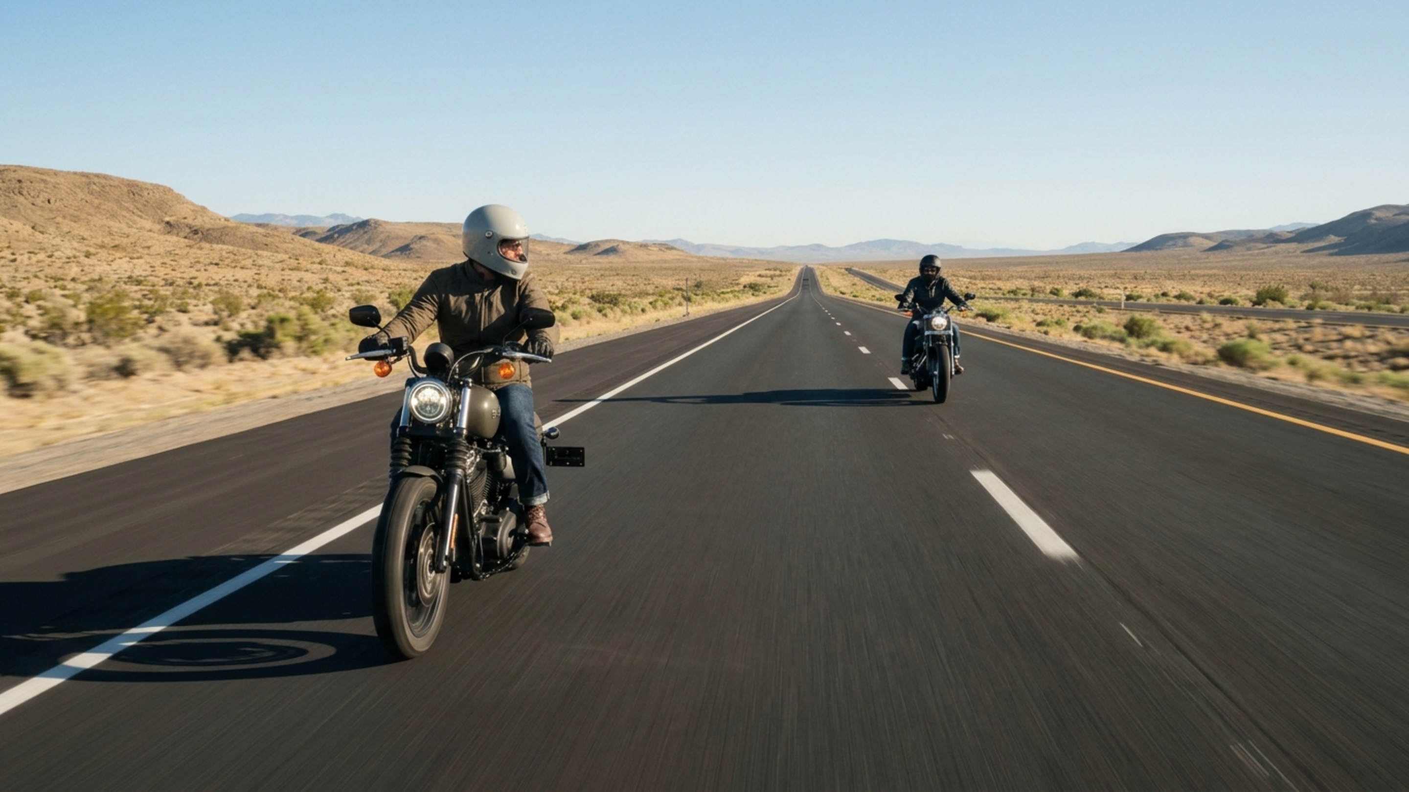 Motociclistas: por que alguns balançam a cabeça para outros na estrada?