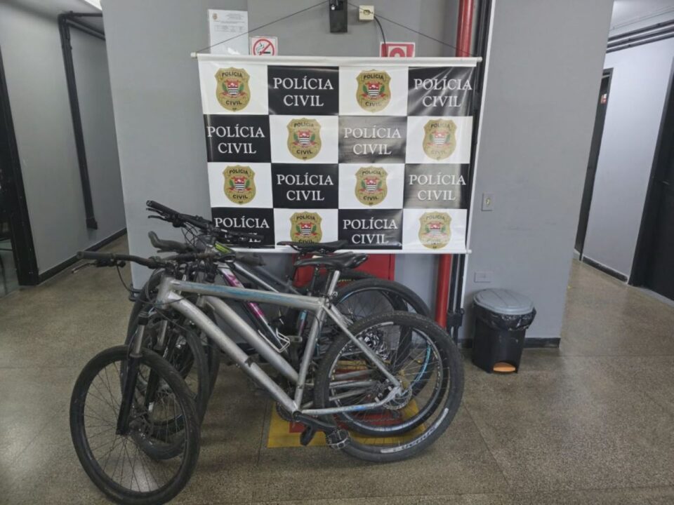 Polícia desmantela base de receptação de celulares no centro de SP