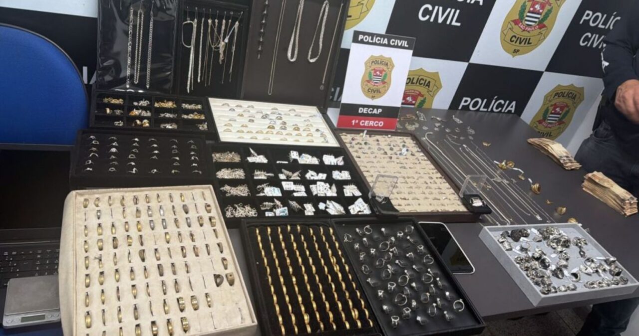 Polícia prende 16 por roubos de joias no centro de SP