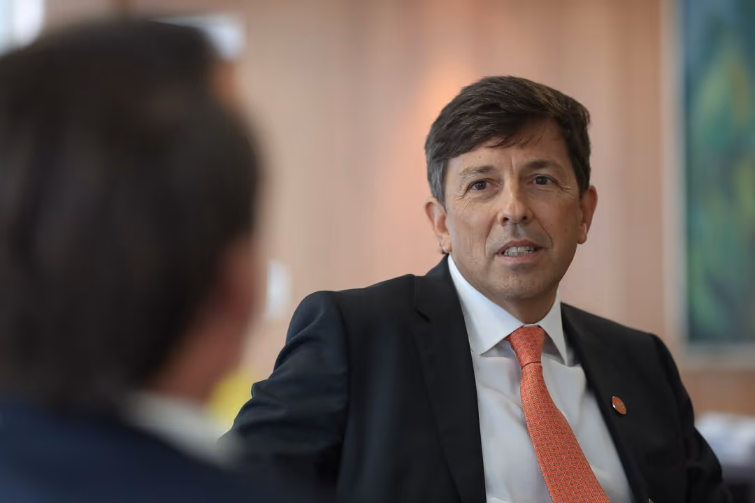 Crusoé: “Submissão de Tarcísio e Zema ao bolsonarismo chama a atenção”, diz Amoêdo