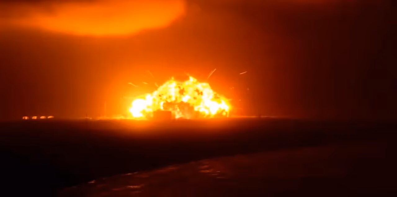Foguete da Blue Origin, de Jeff Bezos, explode na base de lançamentos