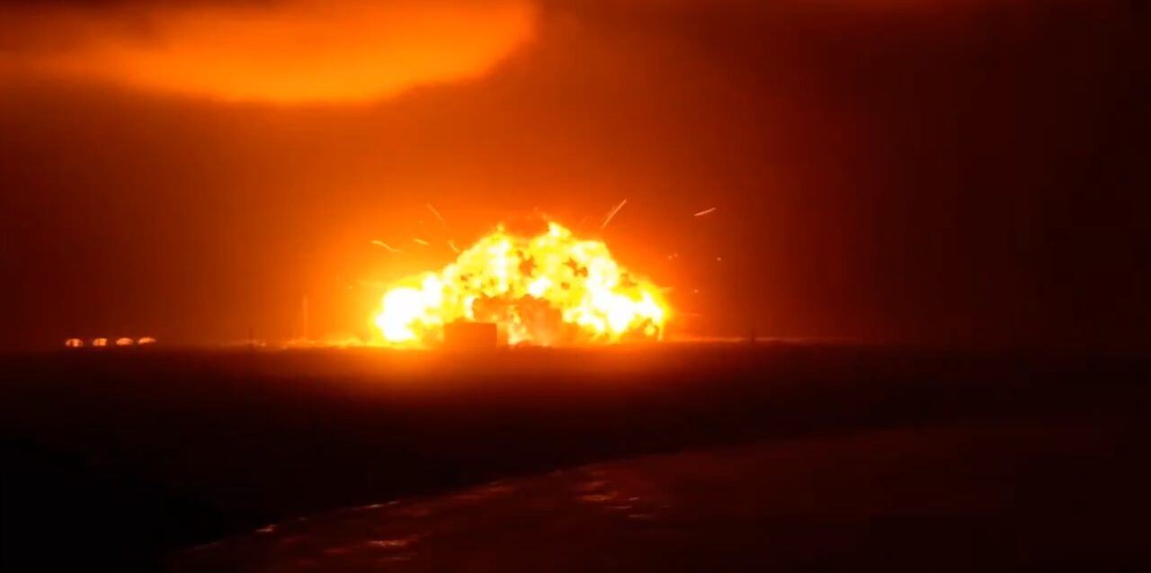 Foguete da Blue Origin, de Jeff Bezos, explode na base de lançamentos