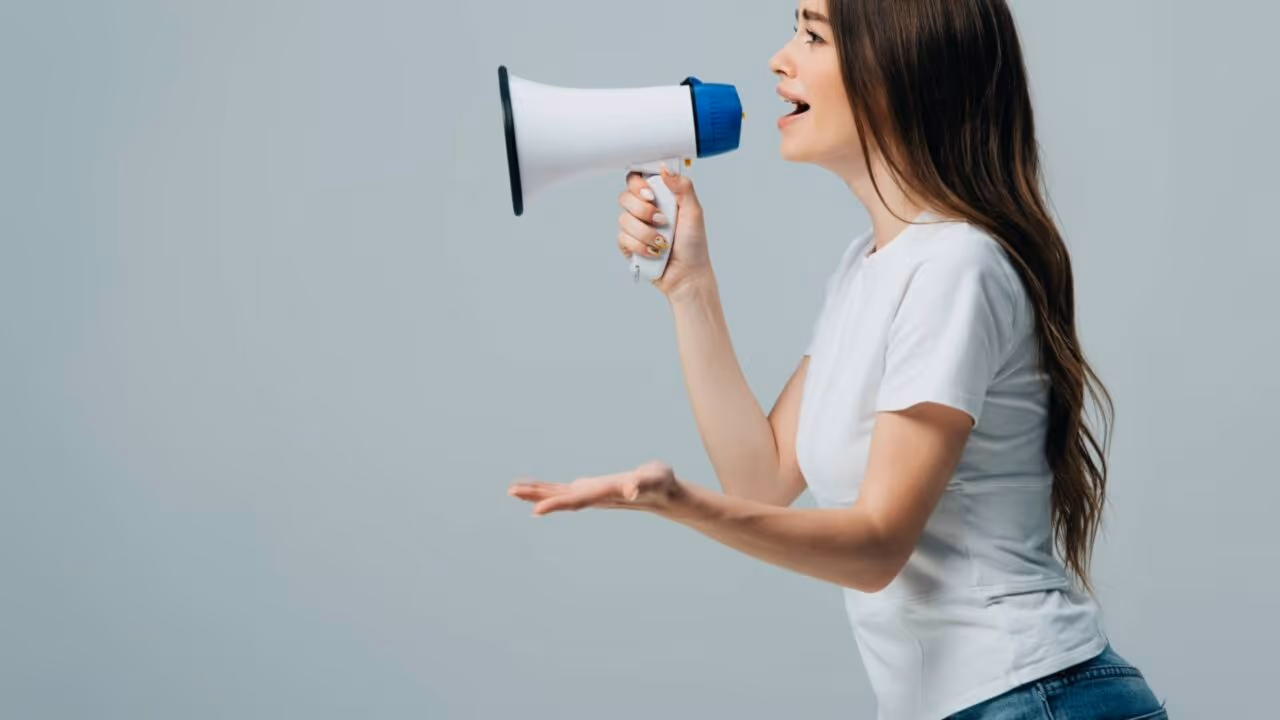 Por que falar sozinho é um sinal de sucesso, segundo a psicologia