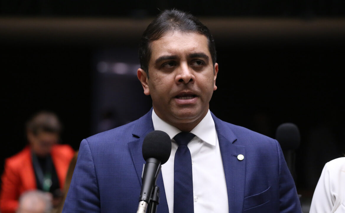 PL obriga instalação de banheiros unissex em locais públicos