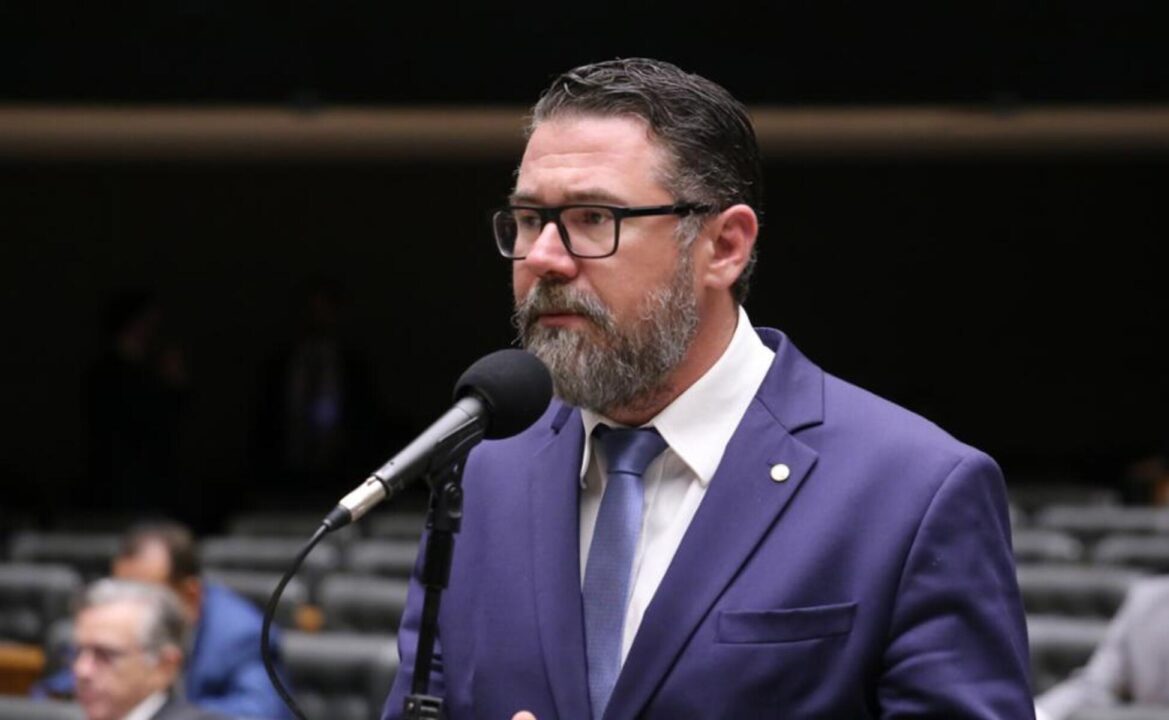 Conselho de Ética vota nova suspensão de Pollon; governistas veem chance de aprovar