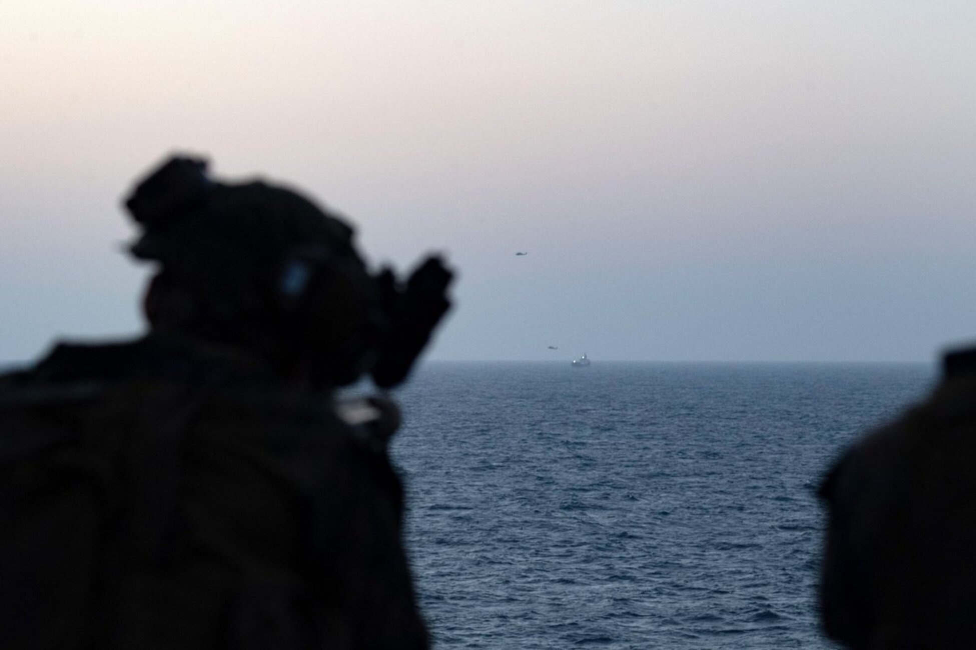 Exército dos EUA nega que navio americano tenha sido atingido