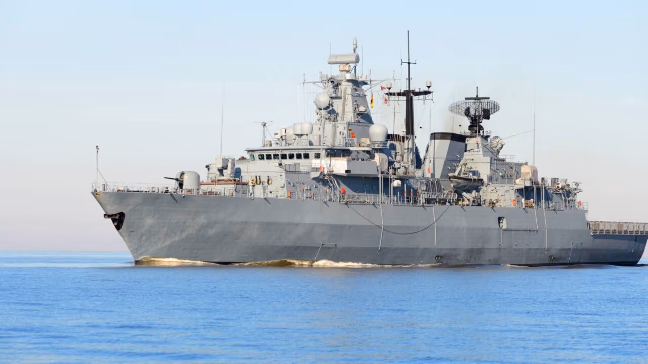 Por que os navios de guerra são cinza? A ciência por trás da camuflagem que engana até submarinos