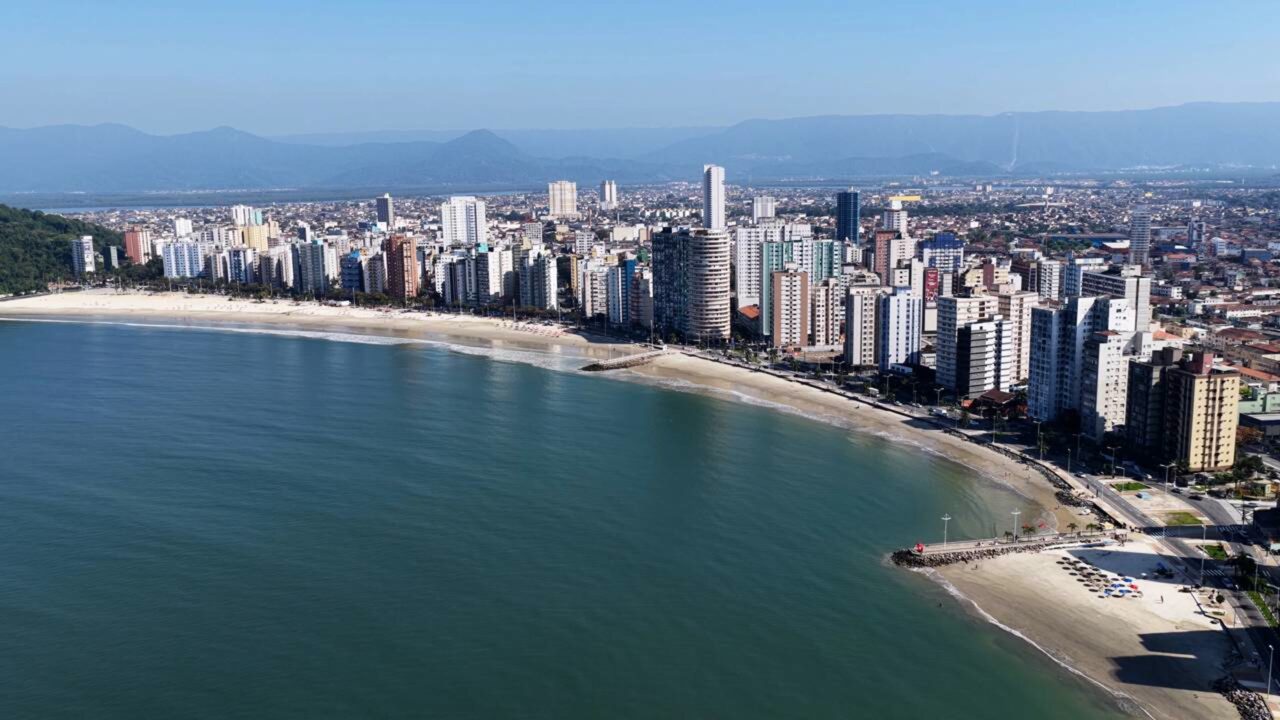 Com quase 500 anos de história, a primeira cidade do Brasil foi fundada em 1532 e hoje impressiona com qualidade de vida exemplar