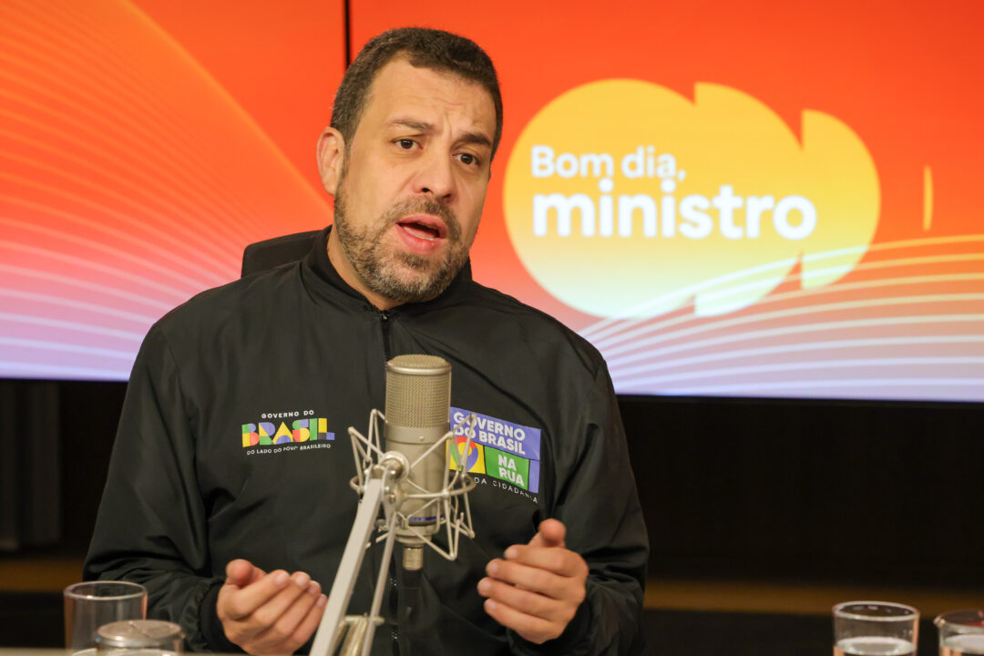 Caiado rebate ataques de Boulos: “É o sicário do governo”