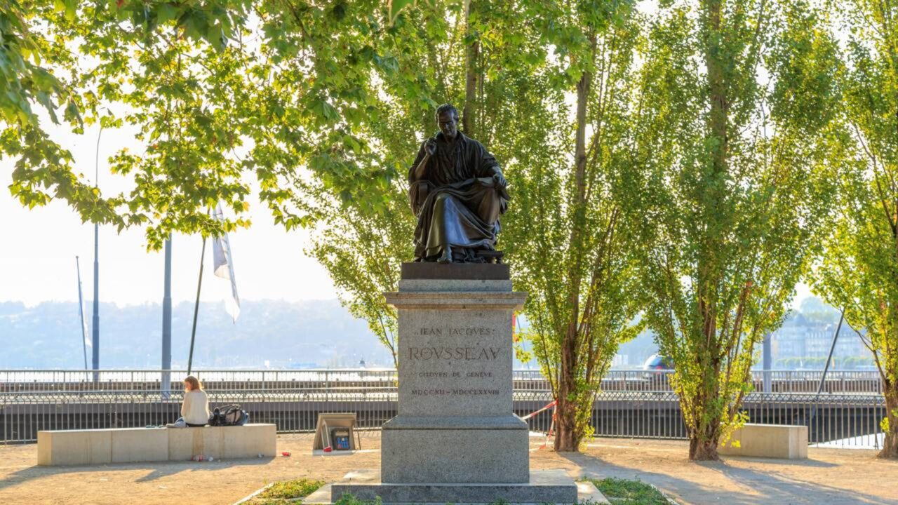 Jean-Jacques Rousseau: “A liberdade consiste em poder fazer tudo o que não prejudica os outros”