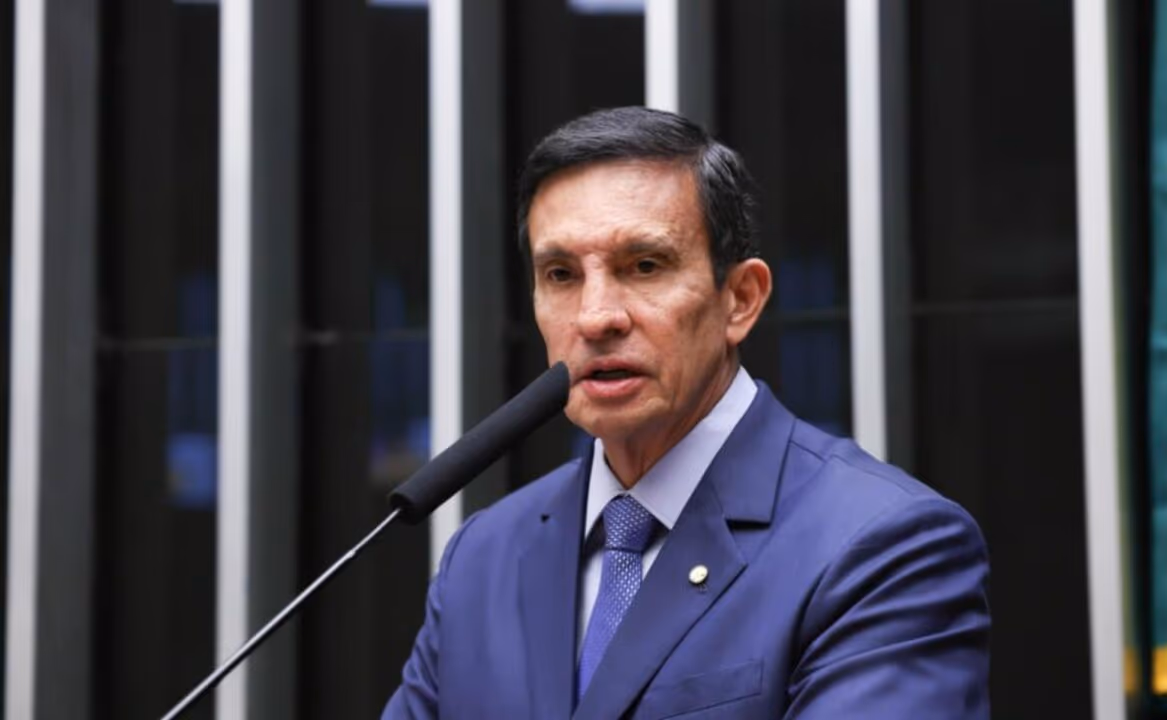 Deputado propõe subcomissão para acompanhar liquidação do Banco Master