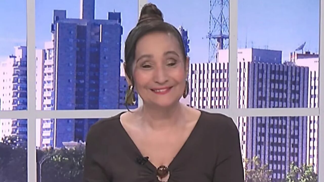 Sonia Abrão ganha mais espaço na programação da RedeTV!