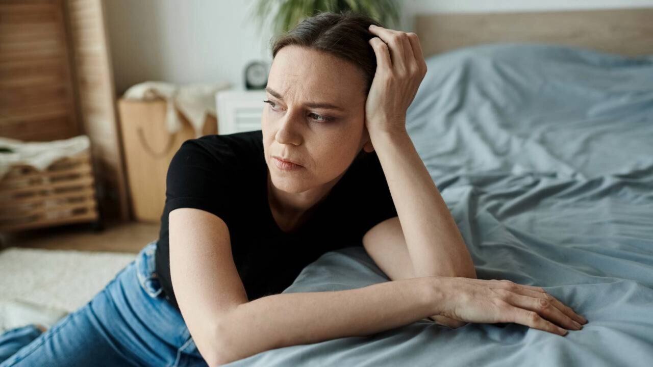 A psicologia diz que quem precisa ser forte o tempo todo pode ter aprendido que vulnerabilidade era perigosa demais
