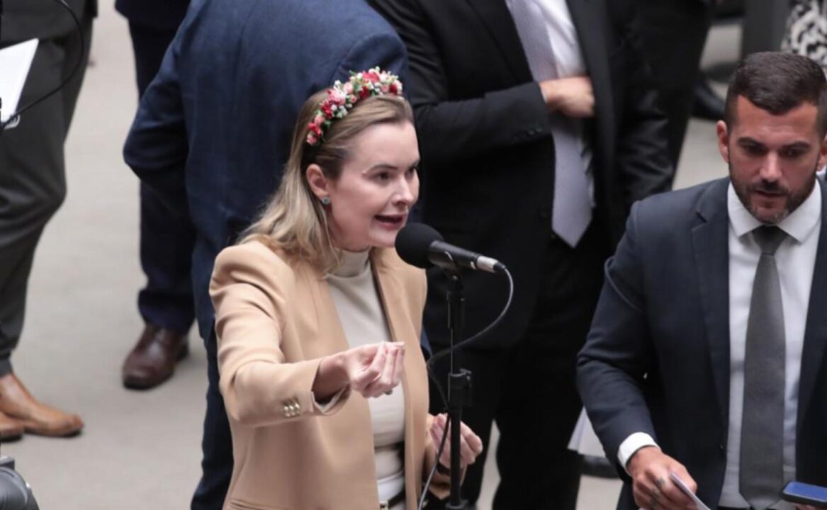 “Melancia” na direita? Júlia Zanatta diz que há quem esconda o voto