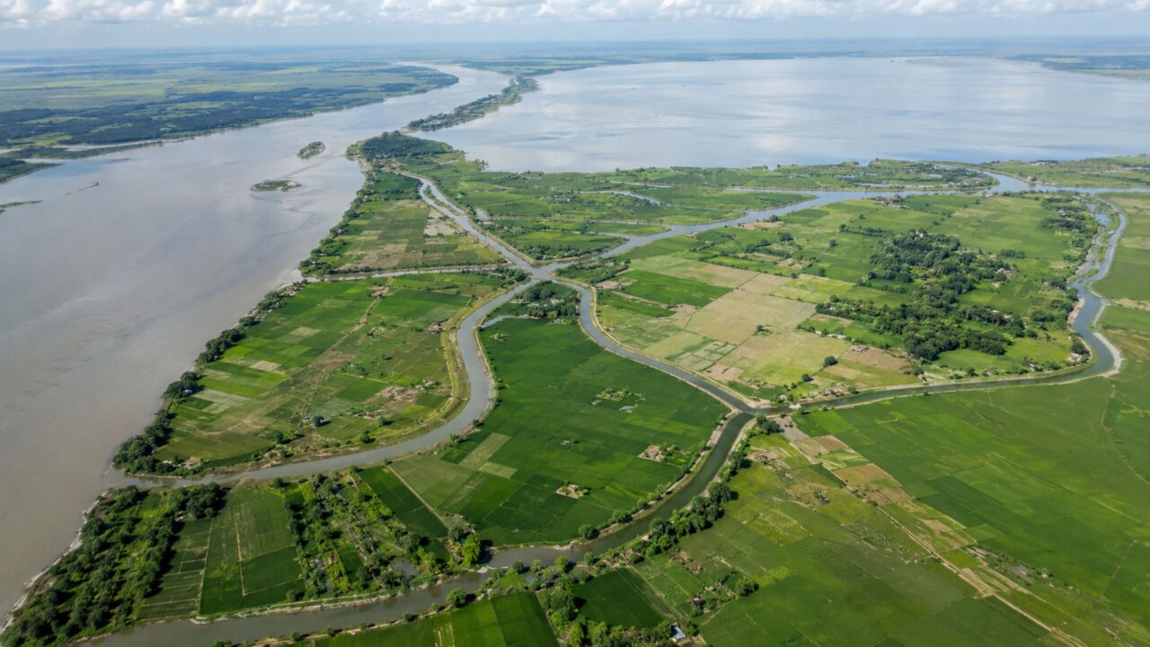 Obra busca ampliar irrigação, reduzir a salinidade e beneficiar milhões de pessoas no país