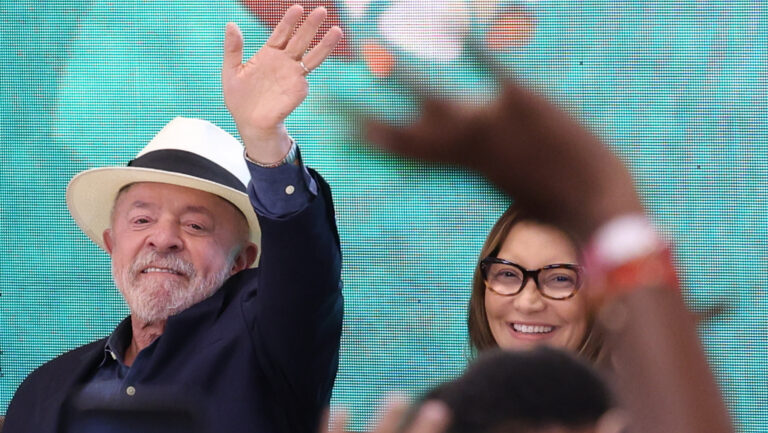 Dez 'Brasis' para bancar o governo Lula