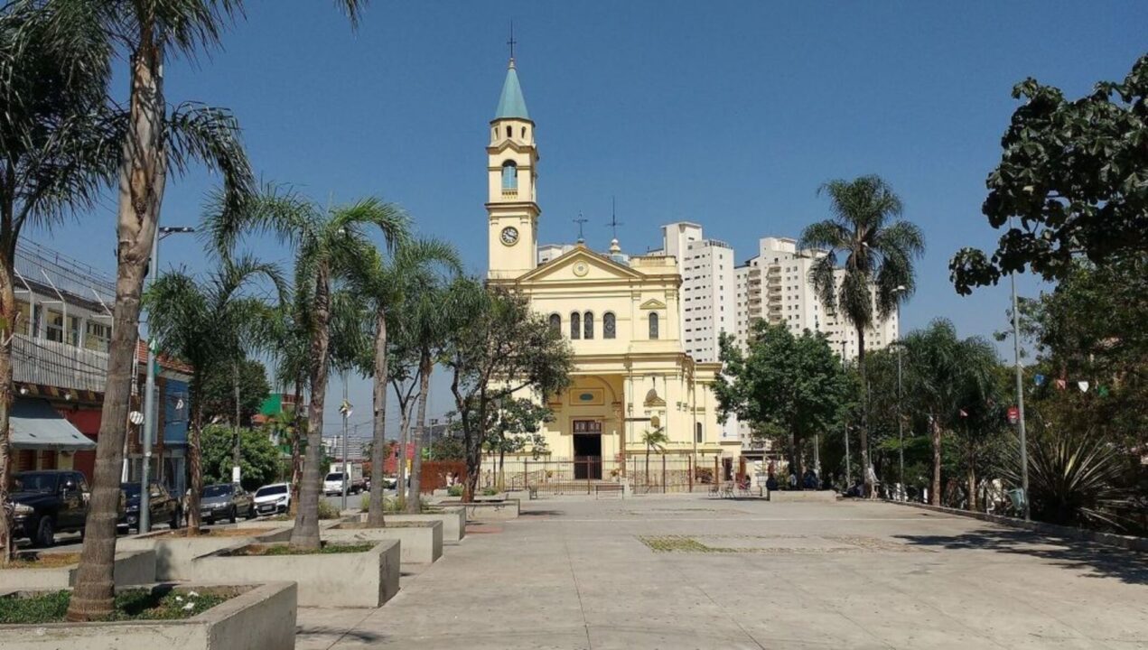 Estação do metrô chega a bairro histórico de São Paulo