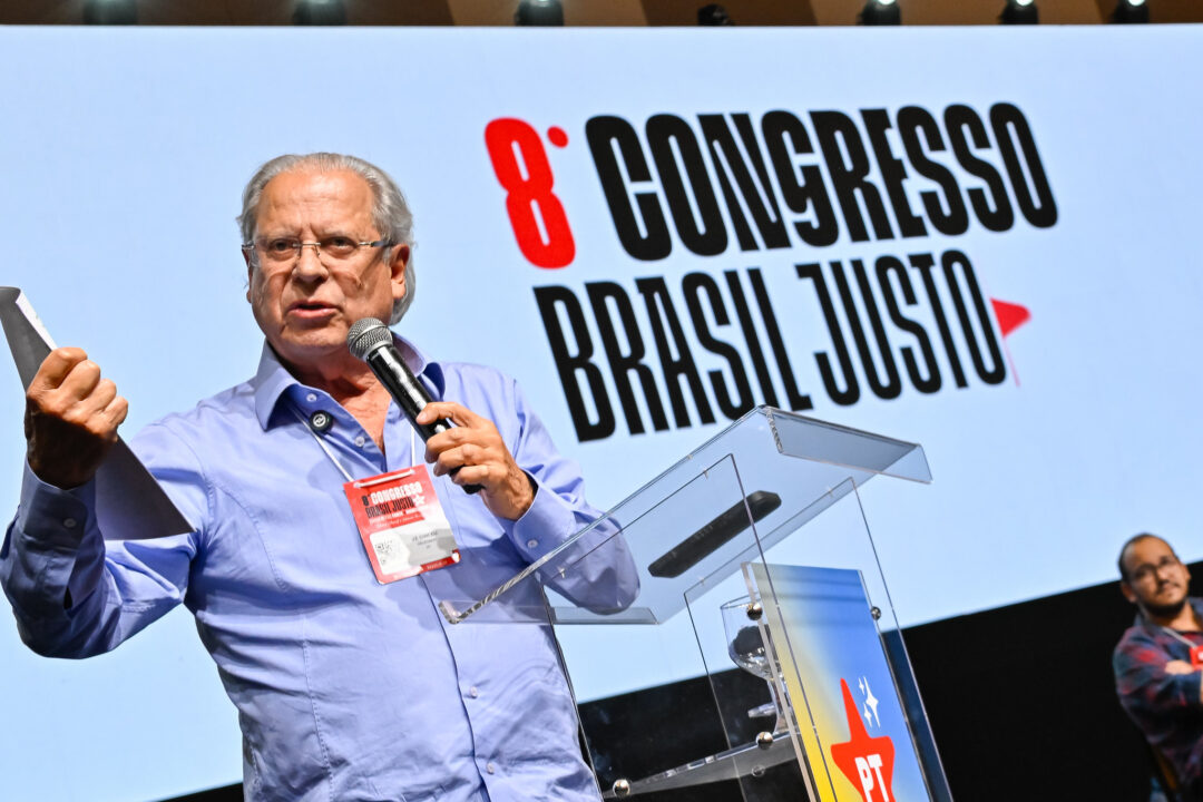 Crusoé: Dirceu dá pitaco em disputa entre Flávio e Michelle