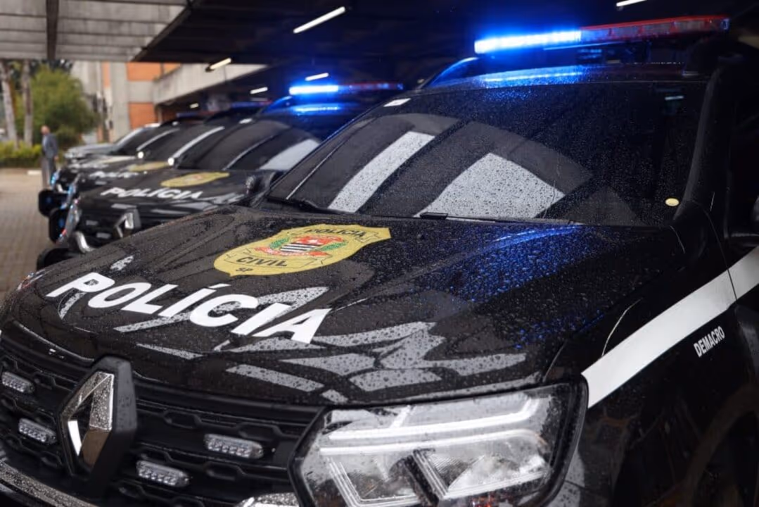 Polícia prende suspeitos de extorquir turistas em Guarulhos
