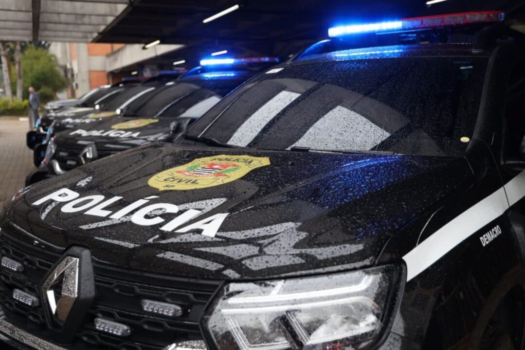 Polícia prende suspeitos de extorquir turistas em Guarulhos