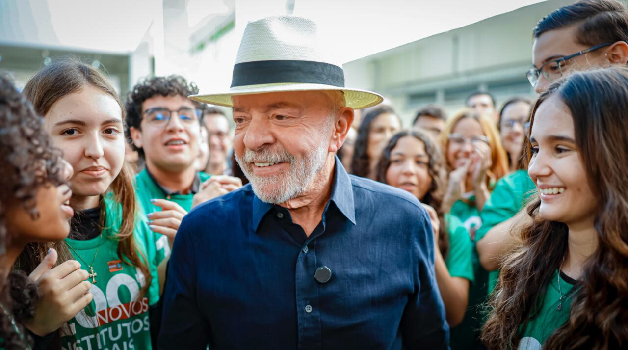 Lula pede para ministros não apresentarem “nada novo” até o fim das eleições