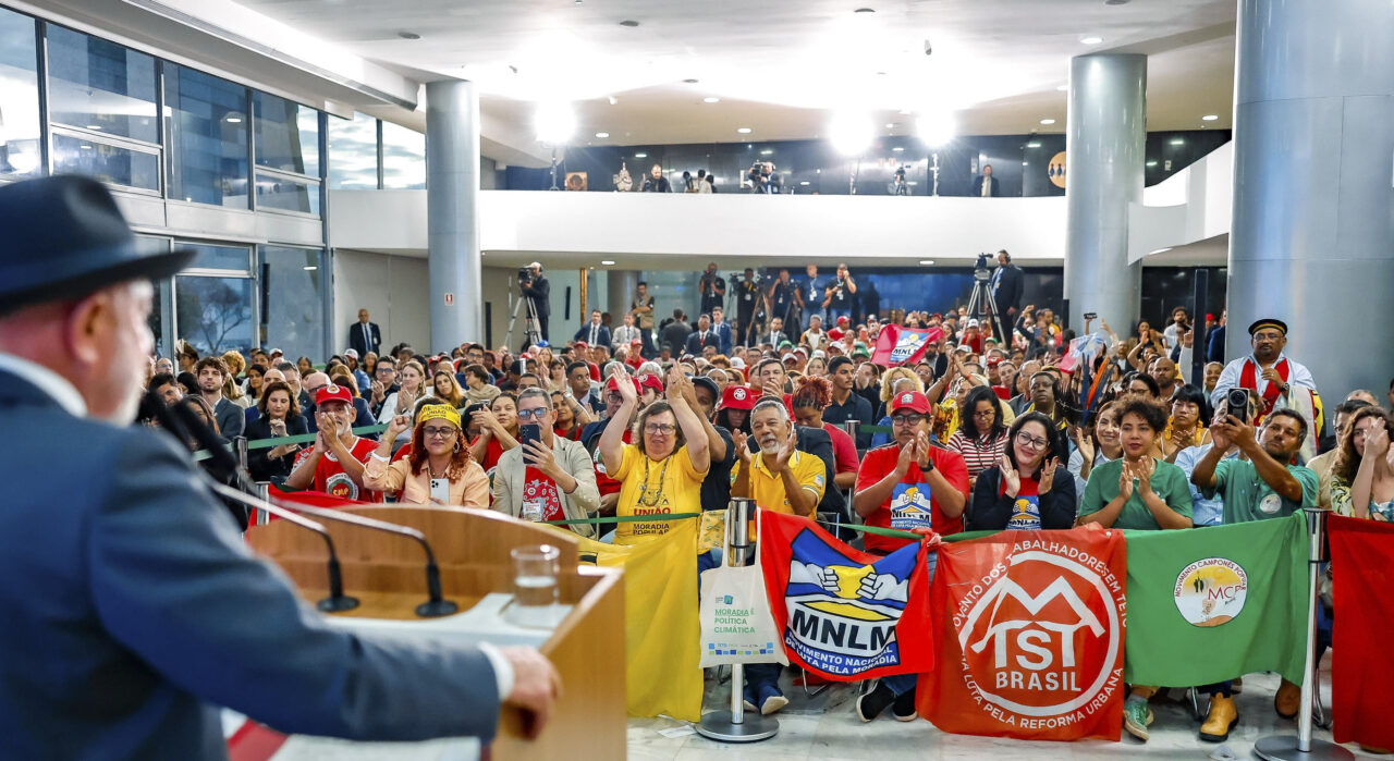 Lula não consegue convencer os entregadores de jeito nenhum
