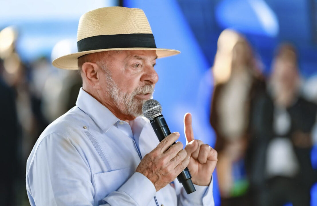 Crusoé: “Está cheio de nego maluco no mundo”, diz Lula