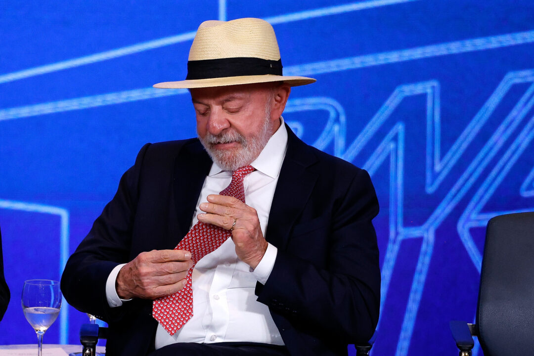 Desaprovação de Lula cai para 37% no Lulômetro