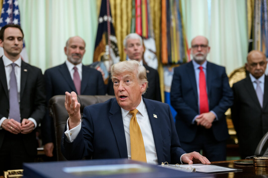 Crusoé: Trump reclama de resolução do Senado sobre o Irã