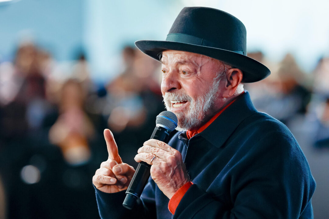 Lula critica ausência de Jorginho Mello em eventos: “Nem sei o nome dele”