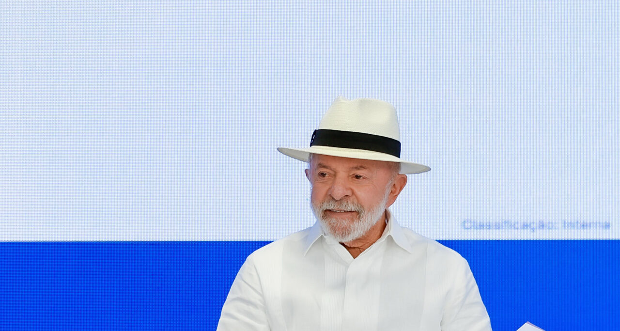 AtlasIntel: Lula tem 6,5 pontos de vantagem sobre Flávio no 2º turno