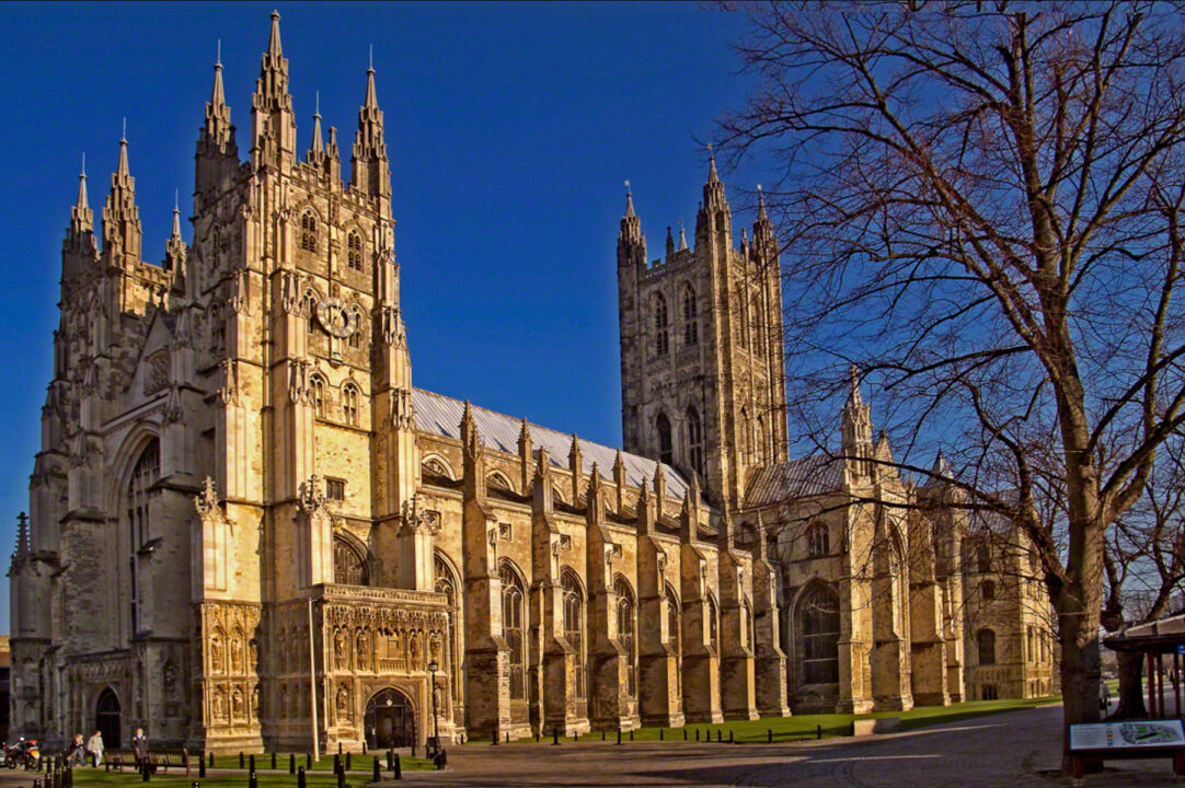Igreja da Inglaterra assume responsabilidade por adoções forçadas
