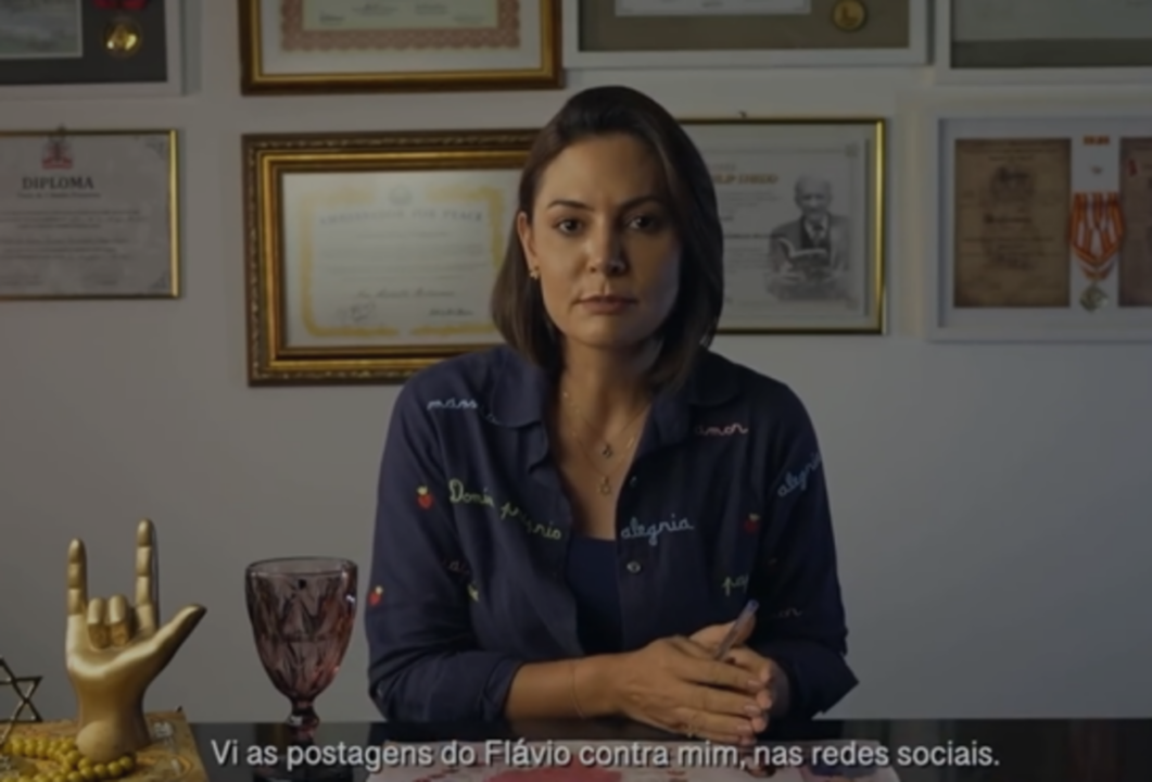 “Ele me desrespeitou”, diz Michelle sobre ligação de Flávio