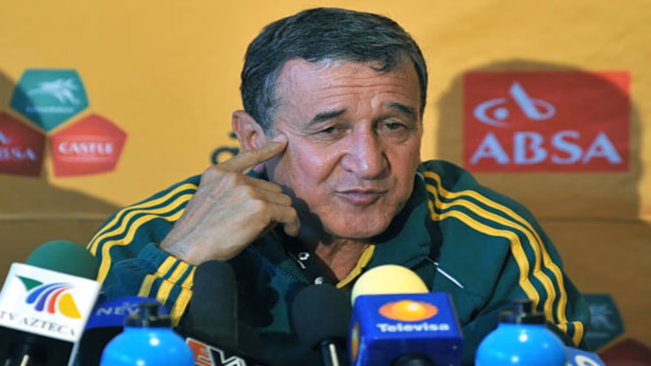 Carlos Alberto Parreira, técnico do tetra, é internado no Rio de Janeiro