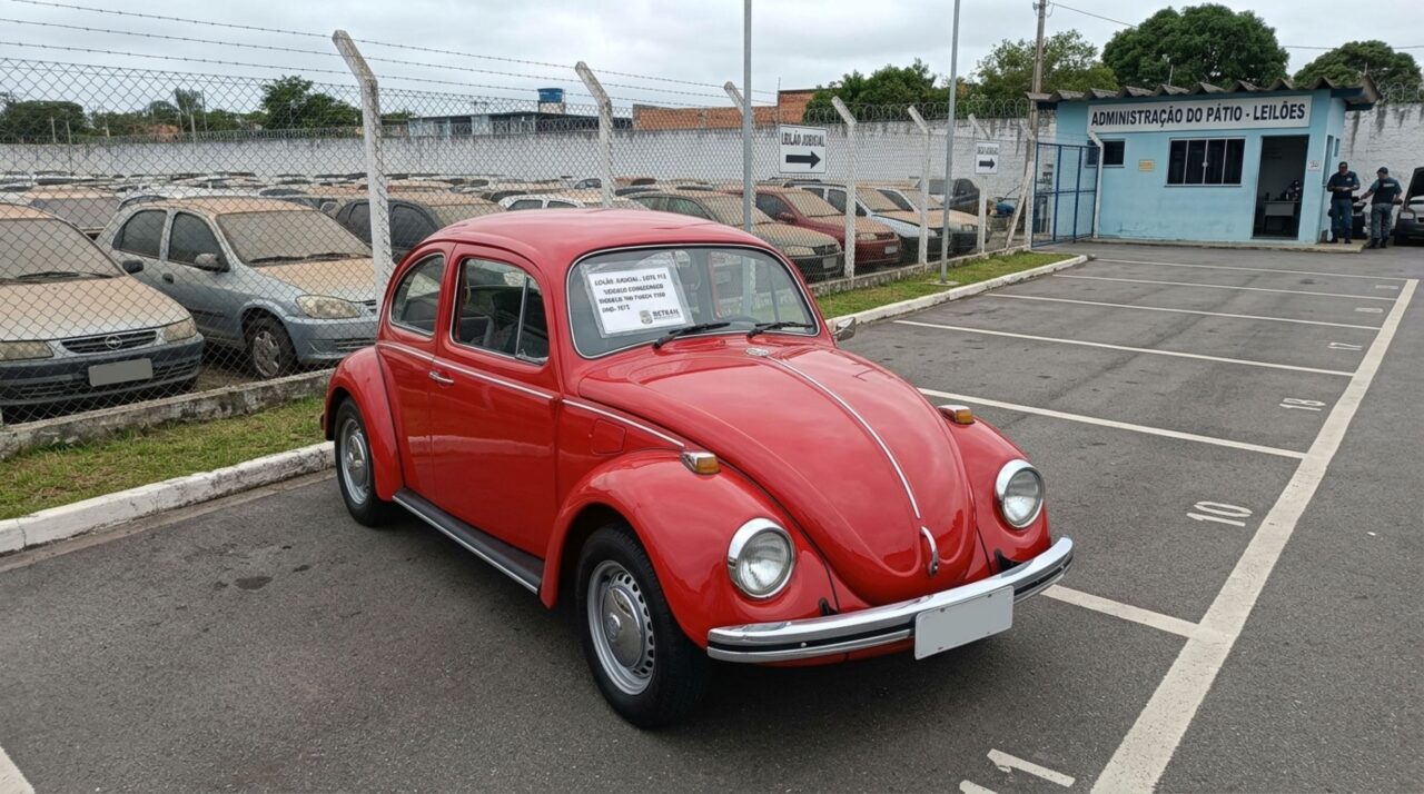 O que acontece com carro abandonado na rua?