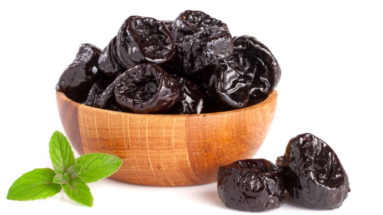 Coma dois pedaços por dia; é o melhor limpador intestinal natural que existe
