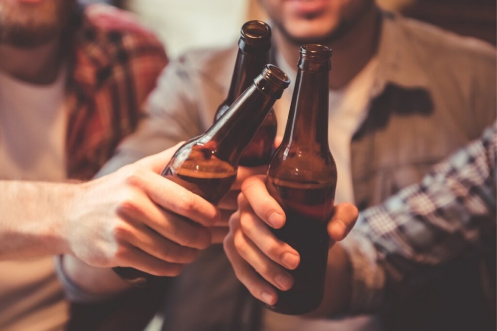 Copa com sabor e equilíbrio: como aproveitar petiscos e cerveja sem prejuízos à saúde