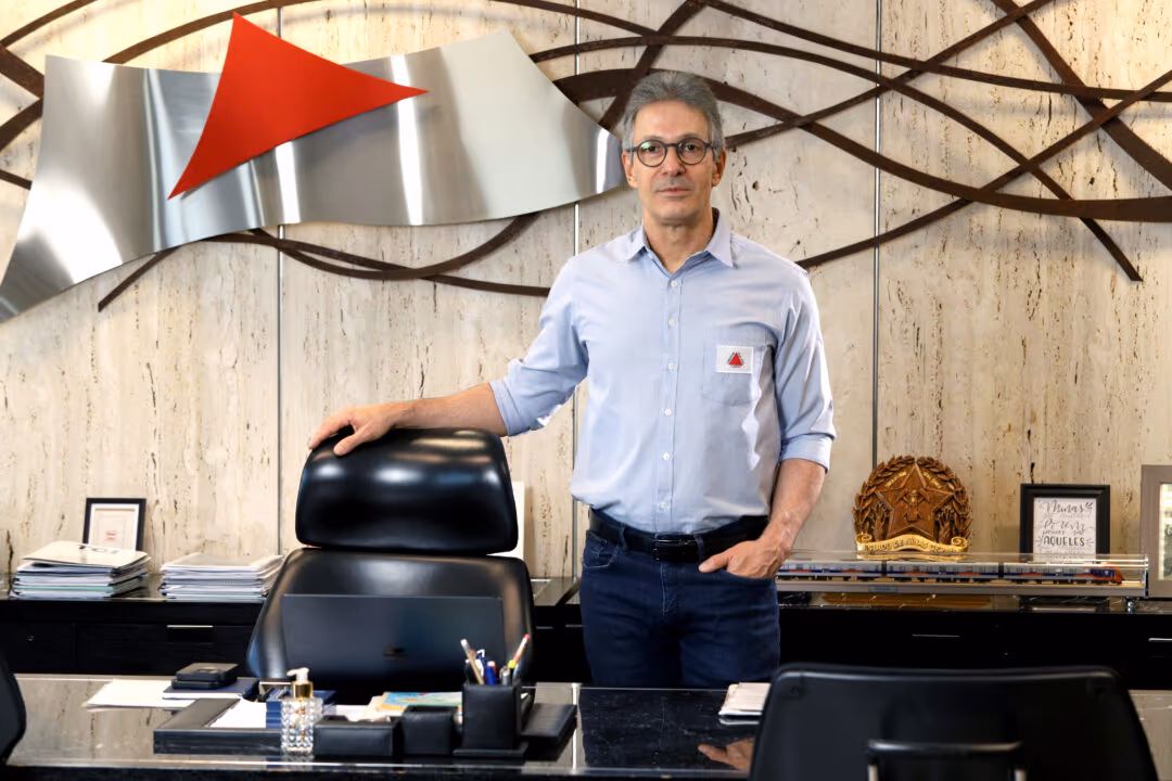 Zema critica debate sobre fim da escala 6×1 e defende reformas