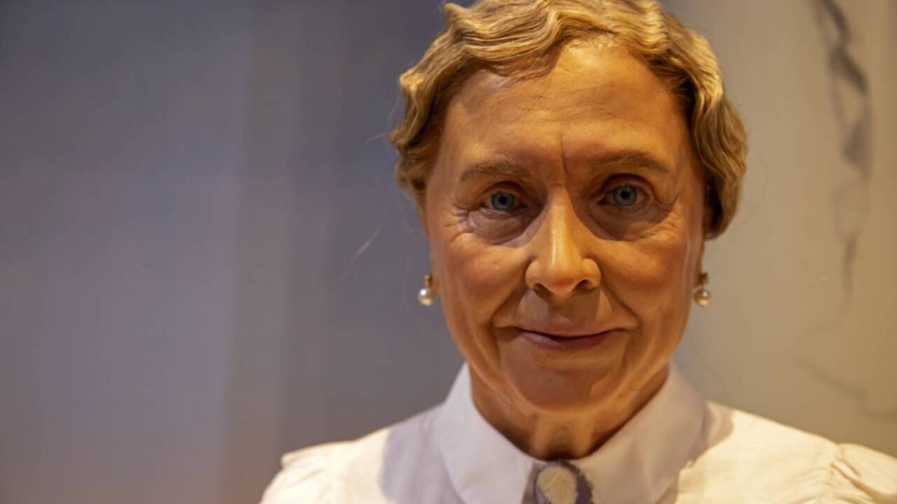 Helen Keller: “O caráter não pode ser desenvolvido na tranquilidade e no silêncio. Somente por meio da experiência e do sofrimento a alma pode ser fortalecida”