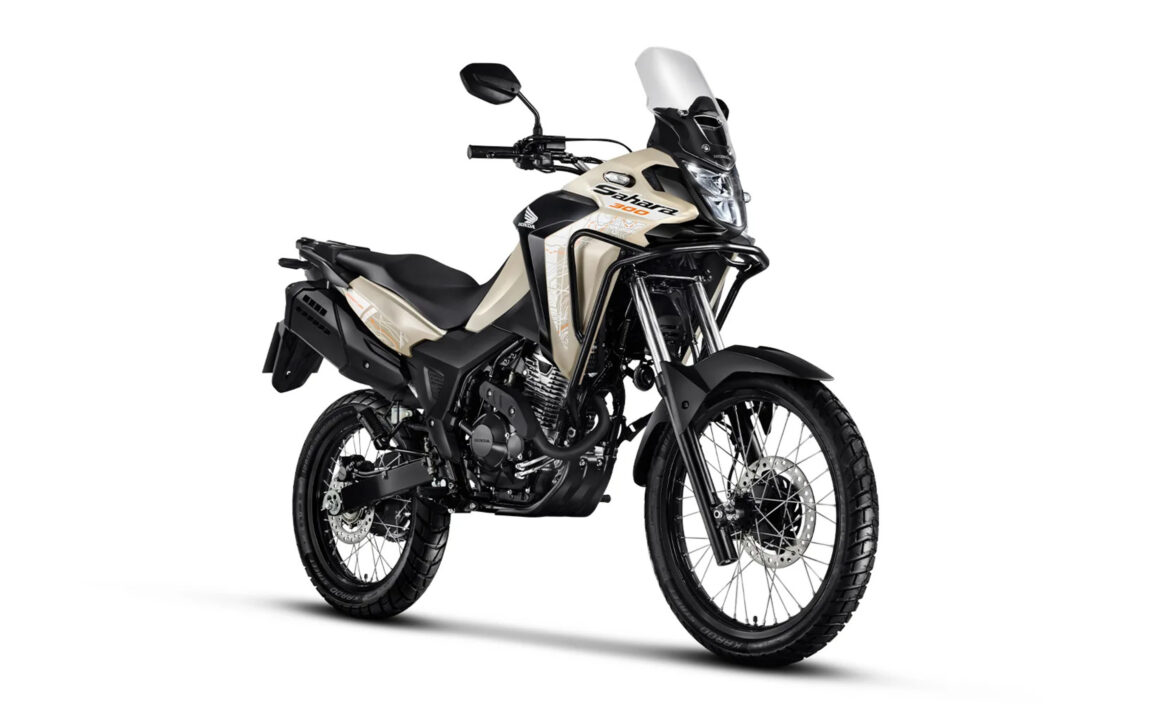 Após anos de espera, Honda ressuscita o lendário nome Sahara 300 por R$ 27 mil e promete dominar de vez o mercado trail brasileiro